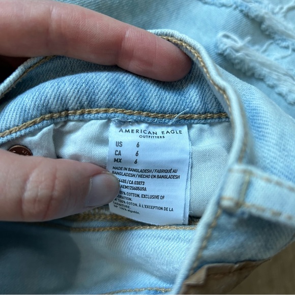 American Eagle 90s Boyfriend High Waist Denim Shorts - Picture 4 of 5